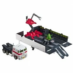 Takara SDCC 2019 - MP-10G Masterpiece Optimus Prime Ecto-35 Ghostbusters Edition Exclusive